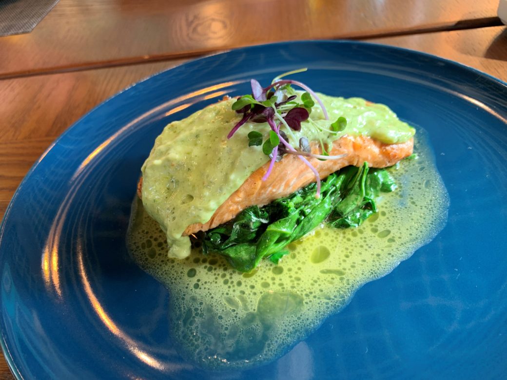 「The Pointe」で人気のカジュアルシーフードレストラン「HOOK ＆ COOK」 DUBAI WORLD NEWS